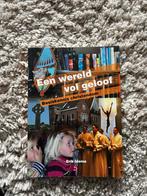 Een wereld vol geloof - Basiskennis christendom, Boeken, Ophalen of Verzenden, Zo goed als nieuw, Christendom | Katholiek