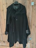 Elegante zwarte wollen cape-mantel, maat 42, Kleding | Dames, Ophalen of Verzenden, Zo goed als nieuw