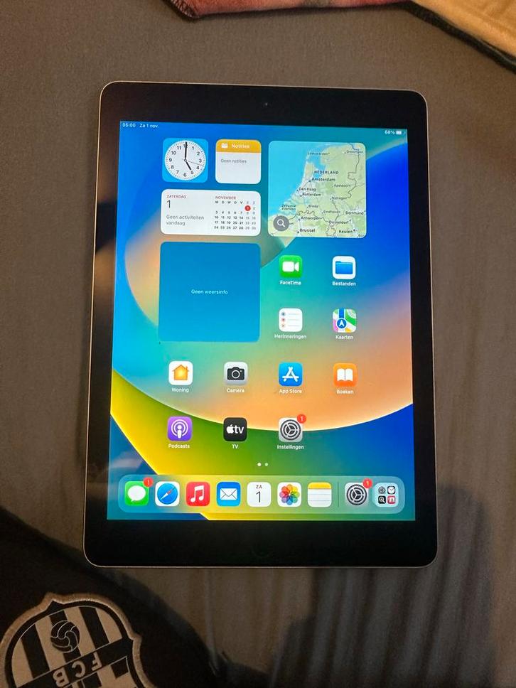 Apple iPad 5e generatie - 32GB - Zilver, Computers en Software, Apple iPads, Gebruikt, Apple iPad, Wi-Fi, 9 inch, 32 GB, Zilver