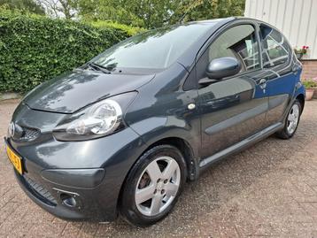 Toyota Aygo 1.0-12V Sport AIRCO/LEER 68PK (bj 2007) beschikbaar voor biedingen