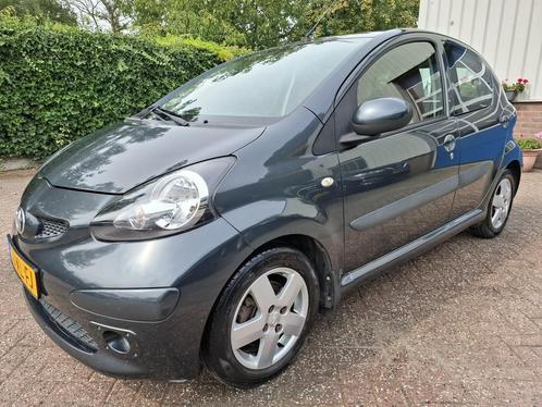 Toyota Aygo 1.0-12V Sport AIRCO/LEER 68PK (bj 2007), Auto's, Toyota, Bedrijf, Te koop, Aygo, ABS, Airbags, Airconditioning, Alarm