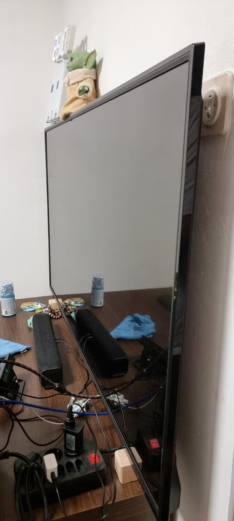 BenQ ST550K 4K 56inch (Gaming, Streaming), Computers en Software, Monitoren, 60 Hz of minder, Gaming, Ingebouwde speakers, LED