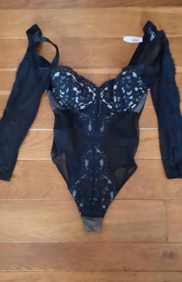 Victoria Secret lingerie body nieuw! Maat 36 D beschikbaar voor biedingen