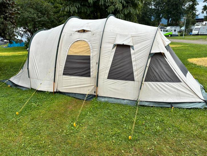 Gezinstent “tunnel Vision” van Eureka. Lichtbruin, 4 pers., Caravans en Kamperen, Tenten, tot en met 4, Gebruikt, Ophalen