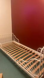 Bed, Ophalen, 85 tot 100 cm, Zo goed als nieuw, Matras
