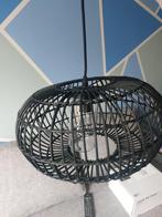 Zwarte Rotan Hanglamp, Huis en Inrichting, Lampen | Hanglampen, Ophalen of Verzenden, Zo goed als nieuw, Overige materialen, 50 tot 75 cm