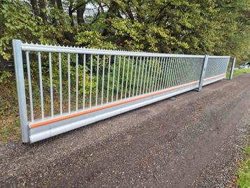 elektrische schuifpoort 9,5 mtr doorgang,1,5 mtr hoog beschikbaar voor biedingen