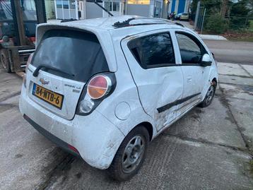 Chevrolet spark 1.0 16v Bj 2010 voor demontage onderdelen beschikbaar voor biedingen