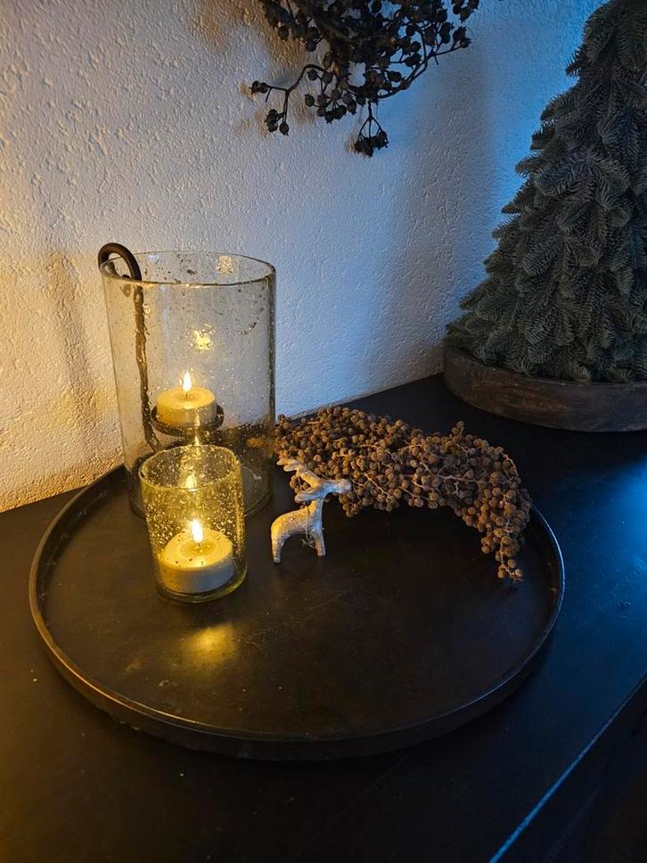 Groot rond ijzeren dienblad / schaal Authentiek, Huis en Inrichting, Woonaccessoires | Dienbladen, Zo goed als nieuw, Metaal, Rond