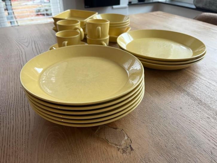 Iittala Teema Geel - verschillende onderdelen, Huis en Inrichting, Keuken | Servies, Gebruikt, Bord(en), Effen, Keramiek, Ophalen
