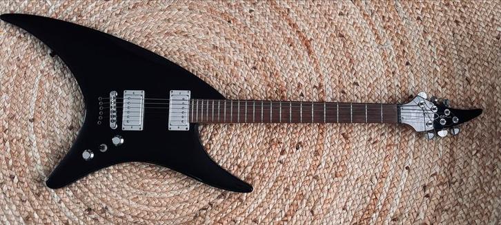 Dean Mach-5x Elektrische Gitaar - in goede staat, Muziek en Instrumenten, Snaarinstrumenten | Gitaren | Elektrisch, Zo goed als nieuw