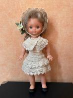 Pop Bella 28 cm., Verzamelen, Verzenden, Zo goed als nieuw, Pop