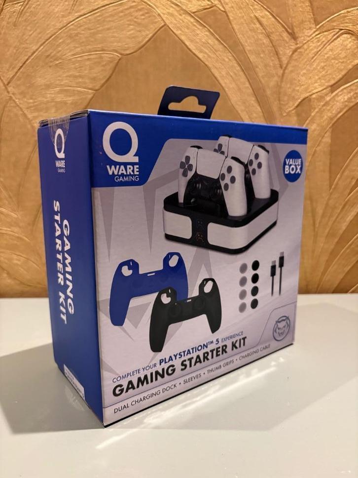 ** Nieuw ** Qware Gaming Starters Kit PS5, Computers en Software, Dockingstations, Nieuw, Docking station, Ophalen of Verzenden