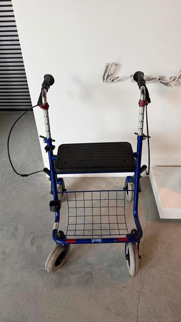 Blauwe Rollator, inklapbaar beschikbaar voor biedingen