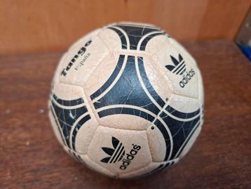 Adidas Tango España WK 82 Voetbal beschikbaar voor biedingen