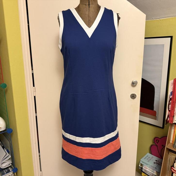 San Martino sportieve jurk Mt 42 IZGS!, Kleding | Dames, Jurken, Zo goed als nieuw, Maat 42/44 (L), Verzenden