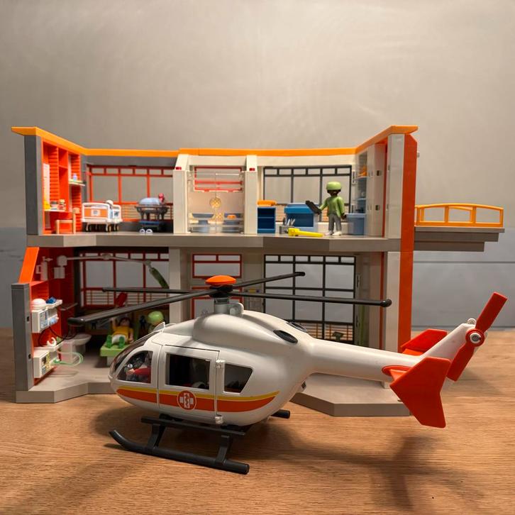 Compleet Playmobil Ziekenhuis, Helikopter + extra, Kinderen en Baby's, Speelgoed | Playmobil, Zo goed als nieuw, Complete set