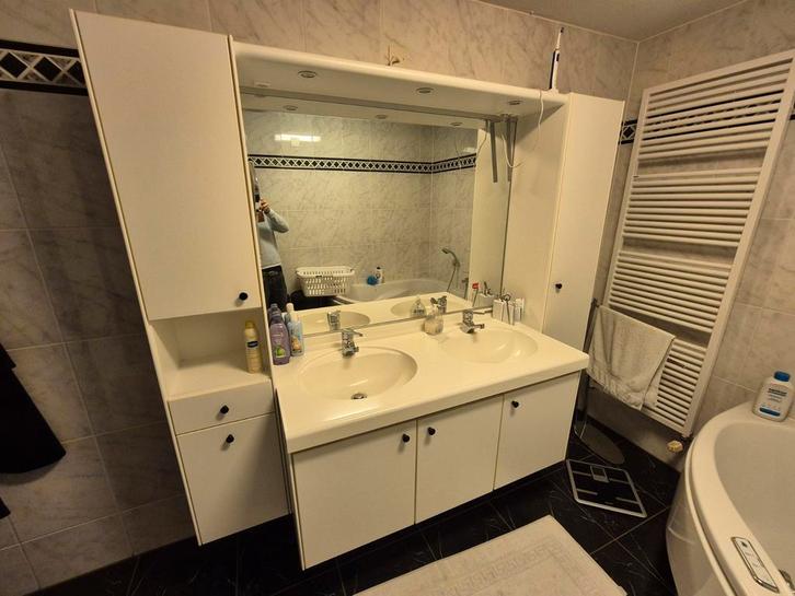 Mooie Badkamermeubel met Spiegelkast, Huis en Inrichting, Badkamer | Badkamermeubels, Zo goed als nieuw, Spiegelkast, 150 tot 200 cm