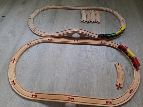 2 houten treinbanen., Kinderen en Baby's, Speelgoed | Houten speelgoed, Zo goed als nieuw, Overige typen, Ophalen of Verzenden