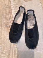 Leuke gymschoenen in maat 30 amper in gebruikt geweest, Ophalen of Verzenden, Zo goed als nieuw, Jongen of Meisje, Sportschoenen