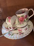 Royal Albert set petit dejeuner November, Antiek en Kunst, Antiek | Servies los, Ophalen of Verzenden
