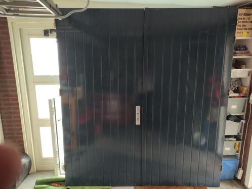 Dubbele massief houten (40mm) garagedeuren 2135*2325 (b*h), Doe-het-zelf en Verbouw, Deuren en Horren, Zo goed als nieuw, Garagedeur