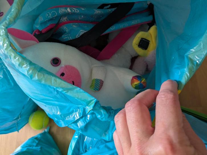 Knuffels, Barbies, K3 puzzelboek, poppetjes en my little pon, Kinderen en Baby's, Speelgoed | Overig, Zo goed als nieuw, Jongen of Meisje