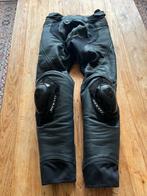 Rev’it! Leren motorbroek met sliders maat 46, Motoren, Kleding | Motorkleding, Ophalen of Verzenden, Tweedehands, Broek | leer