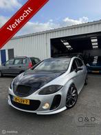 Seat Leon 1.4 TSI | Uniek | Sport | BTCC | Navi | Trekhaak, Auto's, Seat, 125 pk, Gebruikt, 4 cilinders, Leon