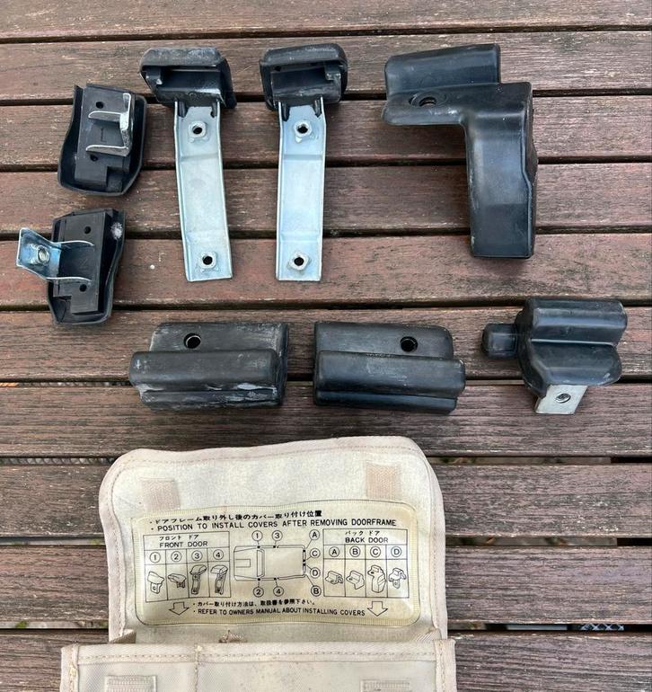 Toyota Land Cruiser J73 FRP Top Rubbers - Nieuw!, Auto-onderdelen, Carrosserie en Plaatwerk, Toyota, Nieuw, Ophalen of Verzenden