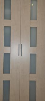 Beukenhouten kledingkast met melkglas in de deuren, Huis en Inrichting, Ophalen, Berkenhout kledingkast, 100 tot 150 cm, Met hangruimte