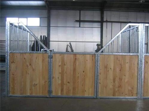 Paardenstal wanden binnen buiten wanden, Dieren en Toebehoren, Stalling en Weidegang, Stalling, Weidegang, Toebehoren, 4 paarden of pony's of meer