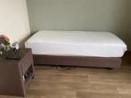 Elektrisch verstelbaar bed, Huis en Inrichting, Slaapkamer | Bedden, Ophalen, 90 cm, Eenpersoons, Bruin