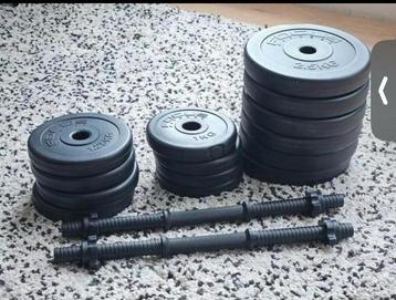 Fitness dumbbell set, inclusief 24kg aan schijven gewicht. beschikbaar voor biedingen