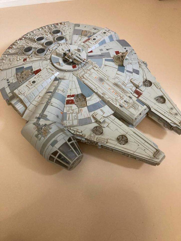 Millennium Falcon 2008 Hasbro - Star Wars, Kinderen en Baby's, Speelgoed | Actiefiguren, Gebruikt, Ophalen of Verzenden