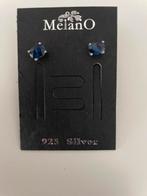 Mooie nieuwe Melano oorstekkers met blauw steentje, Blauw, Nieuw, Ophalen of Verzenden, Knopjes of Stekers