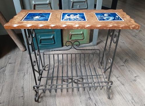 Antieke lectuurbak, bijzettafel, Huis en Inrichting, Woonaccessoires | Krantenbakken en Lectuurbakken, Zo goed als nieuw, Ophalen of Verzenden