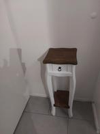 Tafeltje, Huis en Inrichting, Woonaccessoires | Zuilen en Pilaren, Ophalen, Zo goed als nieuw