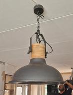 Industriele lamp te koop, Huis en Inrichting, Lampen | Hanglampen, Industriele, Ophalen of Verzenden, Zo goed als nieuw, Minder dan 50 cm
