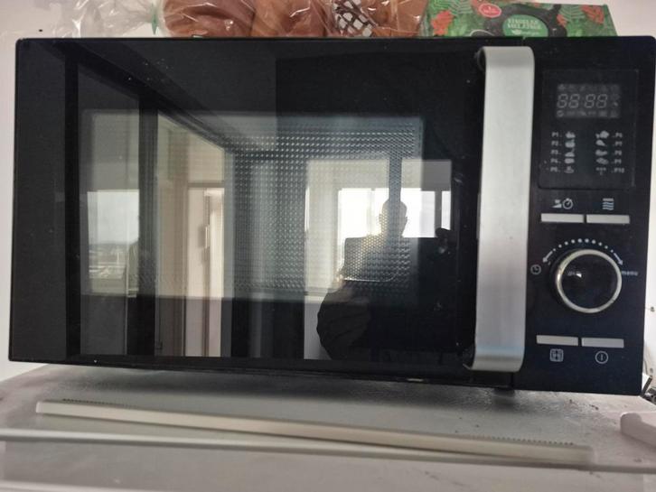 Exquisit Combimagnetron MW8925-7Hsw, Witgoed en Apparatuur, Magnetrons, Gebruikt, Vrijstaand, Combimagnetron, 45 tot 60 cm, Grill