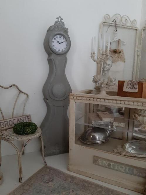 Mooie brocante Mora klok , Poppenhuis 1:12 (Nr Mo1)*, Verzamelen, Poppenhuizen en Toebehoren, Nieuw, Poppenhuis, Ophalen of Verzenden