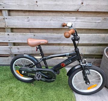 2 Cycle BMX - 16 inch kinderfiets in nette staat beschikbaar voor biedingen