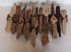 Driftwood art. Drijfhout kunst. Hanger. People 5. Hout ., Antiek en Kunst, Ophalen of Verzenden
