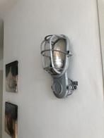 Autenthieke, industriële wandlamp, Huis en Inrichting, Ophalen of Verzenden, Gebruikt, Glas, Industrieel, stoer, retro, vintage, scheepslamp