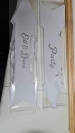 Wegwijzer bordjes. 2x party en 2x eat & drink, Hobby en Vrije tijd, Ophalen of Verzenden