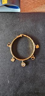 Gezocht Gouden oorbellen met bedels., Sieraden, Tassen en Uiterlijk, Ophalen of Verzenden, Zo goed als nieuw, Goud, Goud