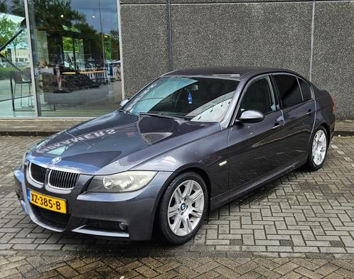 BMW 3-Serie 2.0 I 318 2005 Grijs, Auto's, BMW, Bedrijf, 3-Serie, Benzine, B, Sedan, Handgeschakeld, Geïmporteerd, Zilver of Grijs