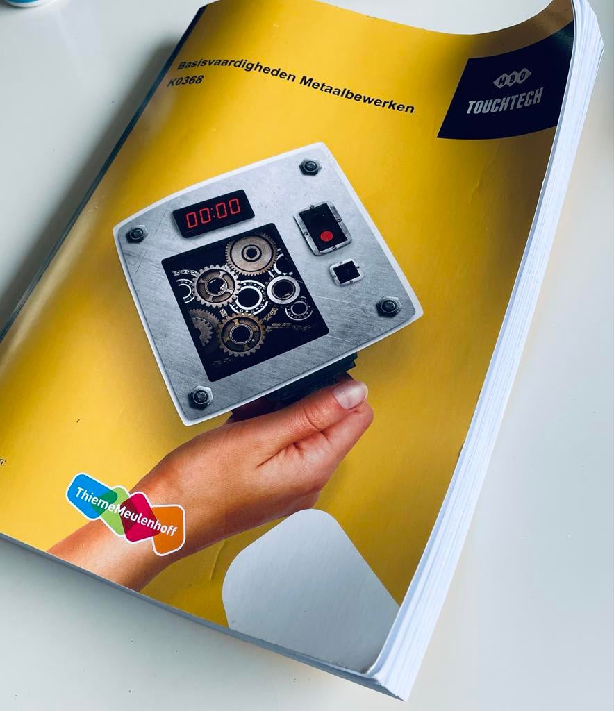 Basisvaardigheden Metaalbewerken MBO Techniek, Boeken, ThiemeMeulenhoff, Ophalen of Verzenden, Metaaltechniek, Gelezen