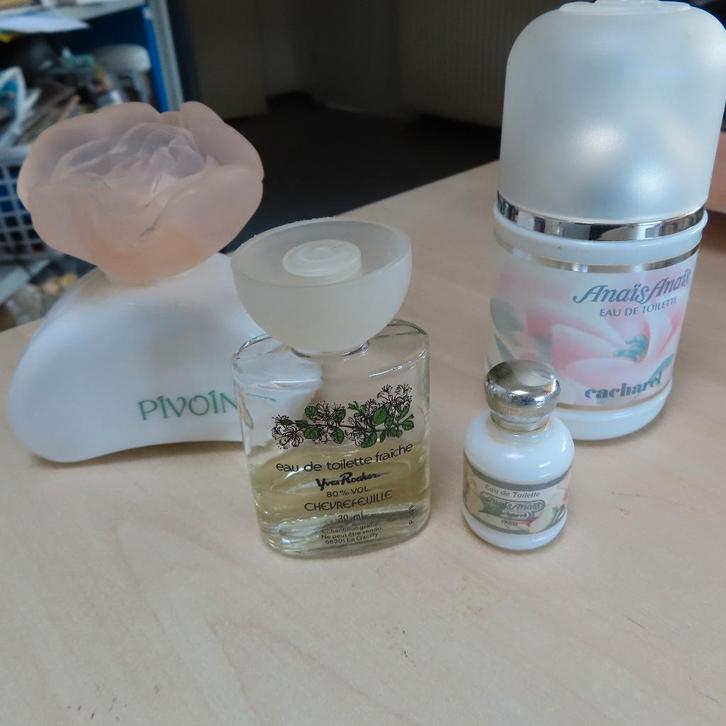 parfumflesje div , halfvolle, en lege flesjes Pivoine Anaïs, Verzamelen, Parfumverzamelingen, Gebruikt, Miniatuur, Verzenden