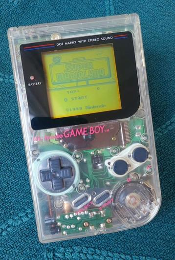 Transparante Gameboy PLAY IT LOUD serie beschikbaar voor biedingen